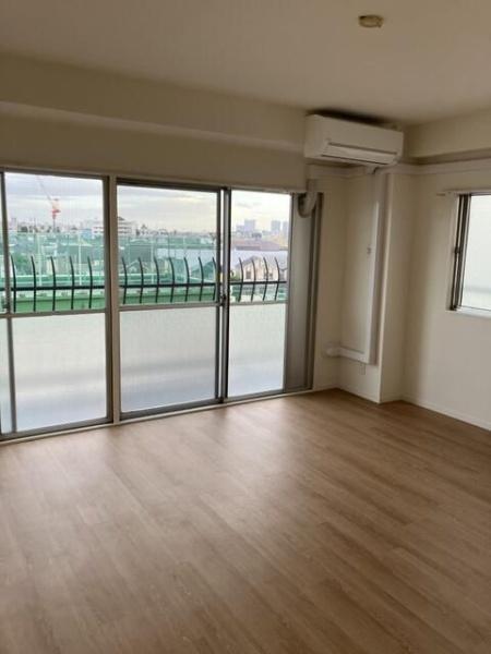 目黒区中根2丁目のマンション(リビング)