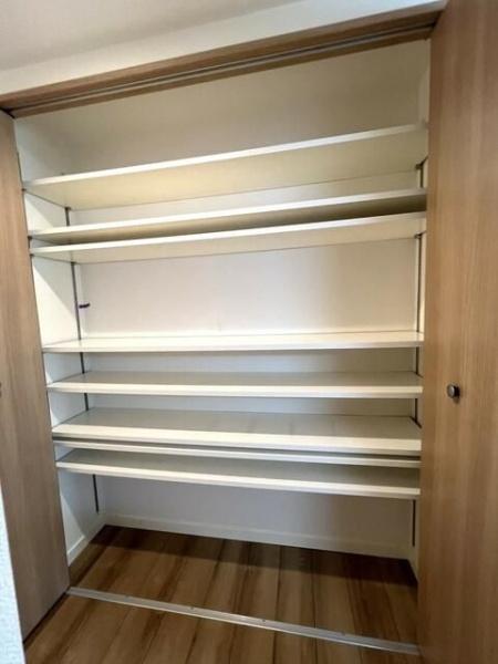 目黒区上目黒2丁目のマンション(収納)