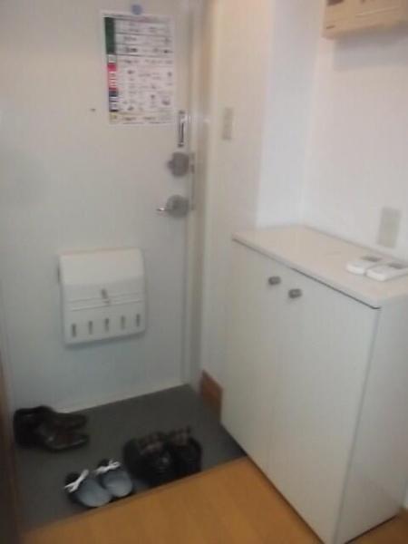 目黒区目黒本町3丁目のマンション(玄関)