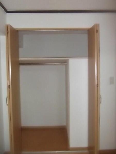 目黒区目黒本町3丁目のマンション(収納)