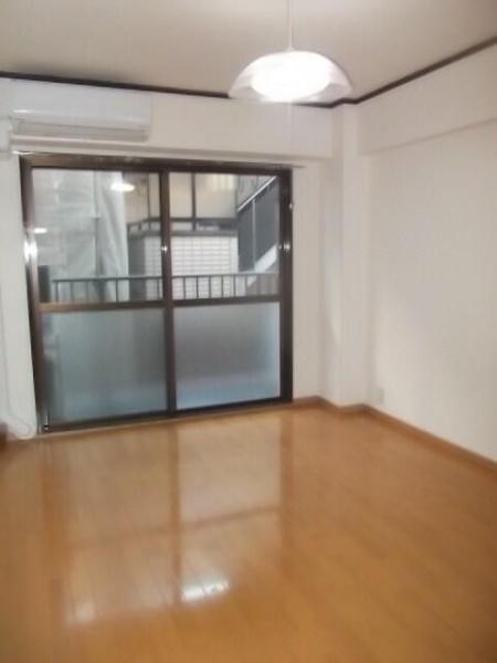 目黒区目黒本町3丁目のマンション(リビング)