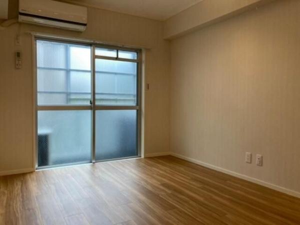 メゾンクレソンⅠ(リビング)