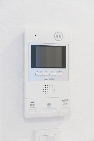 Ｓａｉｎｔ－Ｃｌａｉｒ　Ｋａｗａｓａｋｉ