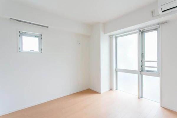 Ｓａｉｎｔ－Ｃｌａｉｒ　Ｋａｗａｓａｋｉ