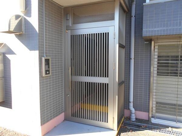 世田谷区岡本２丁目のマンション