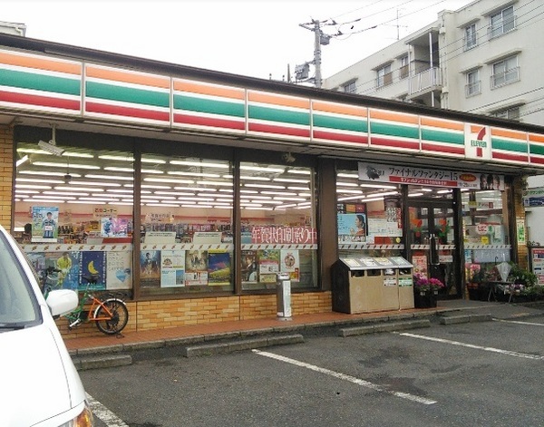 パークサイド日吉(セブンイレブン川崎久末団地店)