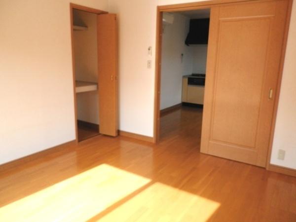 川崎市高津区末長４丁目のアパート