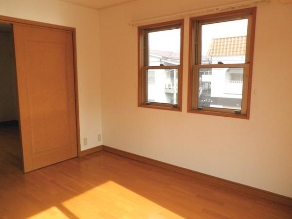 川崎市高津区末長４丁目のアパート