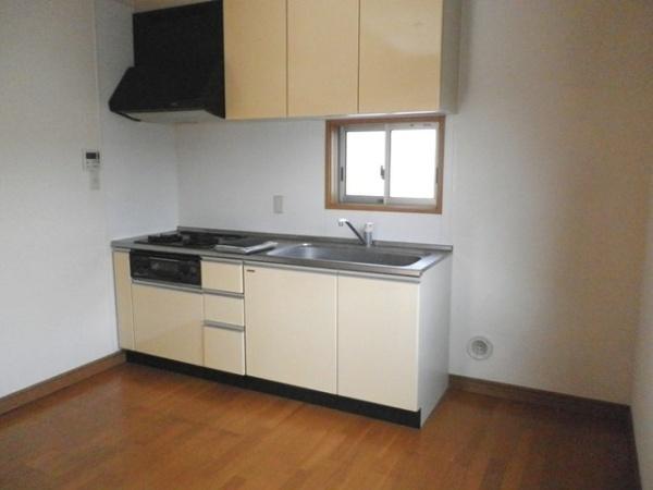 川崎市高津区末長４丁目のアパート