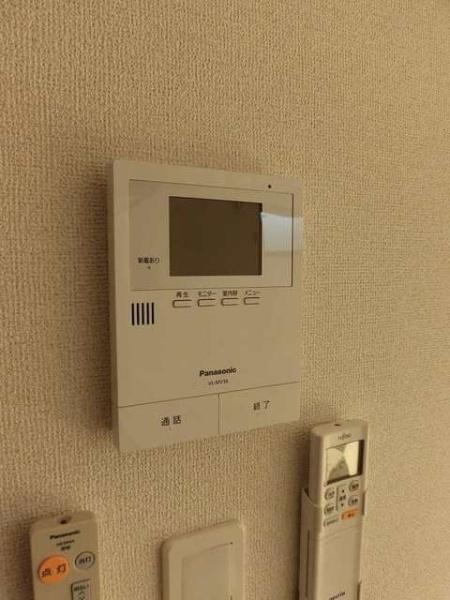 川崎市高津区新作３丁目のアパート