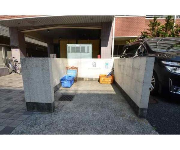 川崎市中原区新丸子町のマンション