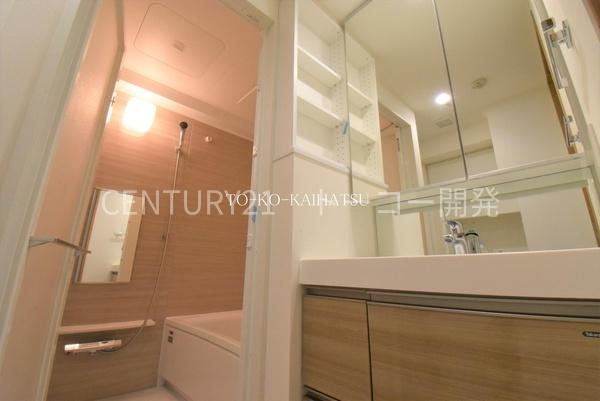 川崎市中原区新丸子町のマンション