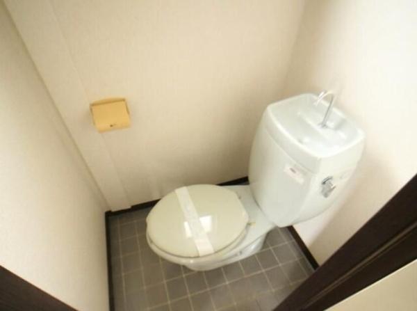 川崎市中原区上小田中２丁目のアパート