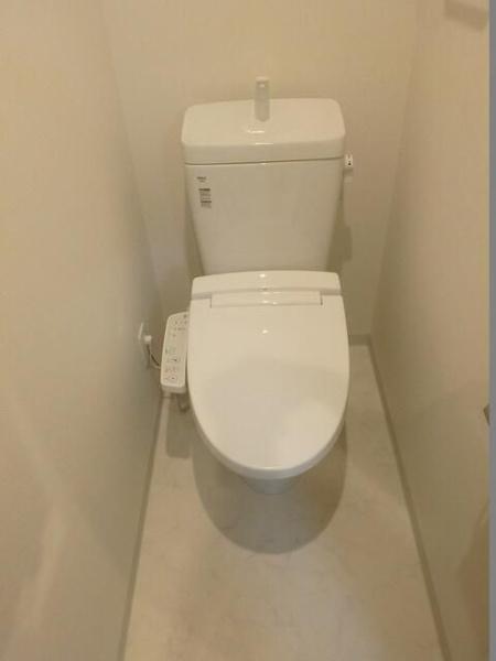 横浜市神奈川区栄町のマンション