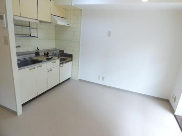 川崎市幸区小倉３丁目のマンション