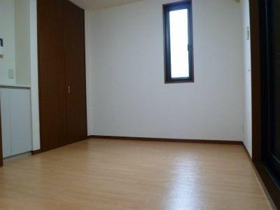 川崎市幸区鹿島田１丁目のアパート