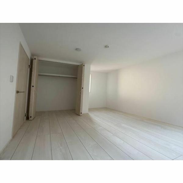 川崎市高津区諏訪２丁目の貸家