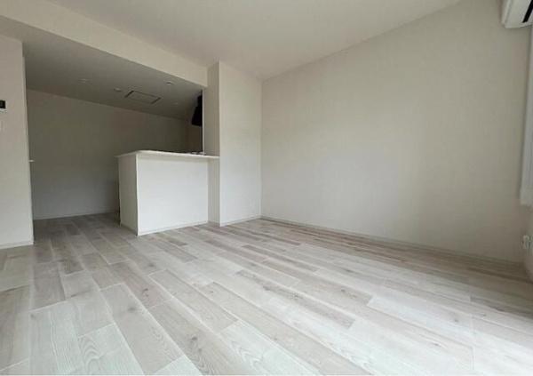 川崎市高津区久末のアパート