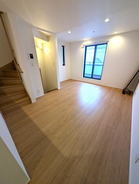 川崎市高津区諏訪２丁目の貸家