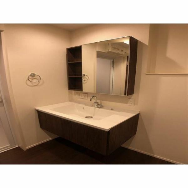 川崎市高津区諏訪２丁目の貸家