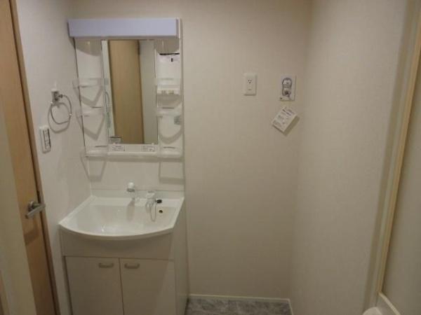 川崎市幸区幸町４丁目のマンション