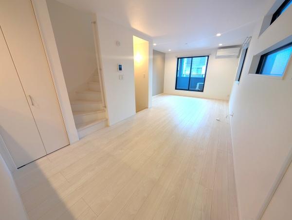 川崎市高津区溝口６丁目の貸家