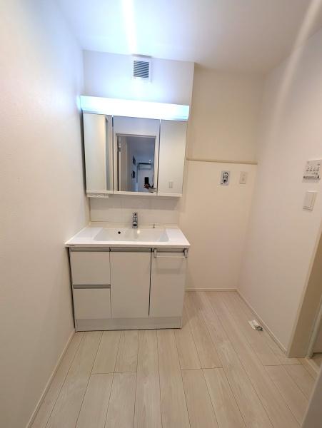 川崎市高津区溝口６丁目の貸家