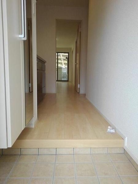 川崎市高津区久地４丁目のアパート