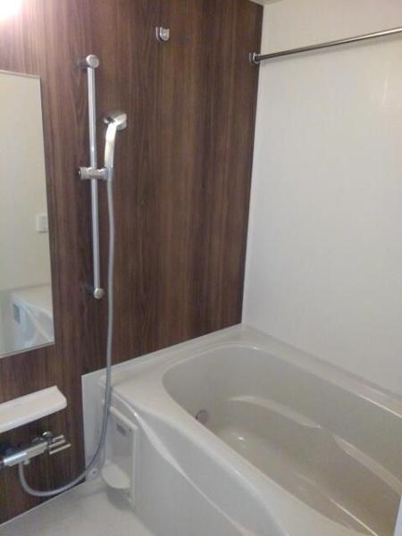 川崎市高津区久地４丁目のアパート