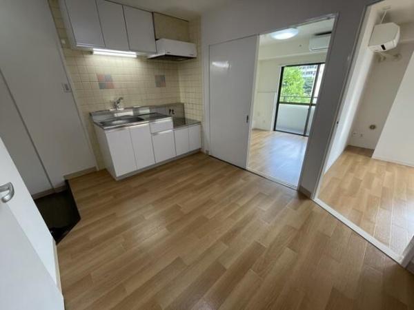 横浜市神奈川区泉町のマンション