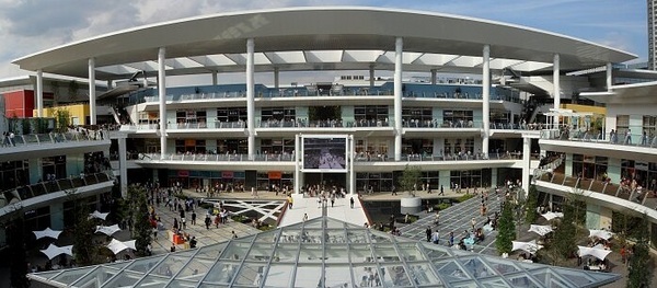 川崎市幸区中幸町４丁目のマンション(ラゾーナ川崎プラザ)