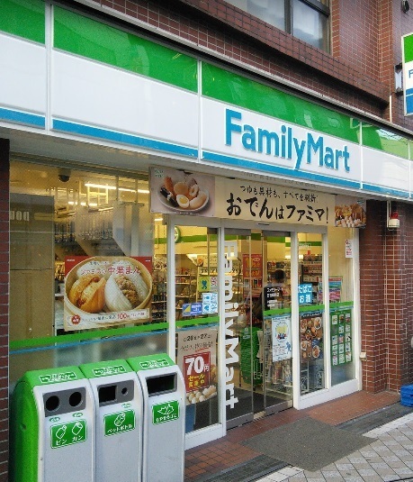 横浜市港北区日吉本町１丁目のアパート(ファミリーマート日吉駅前店)