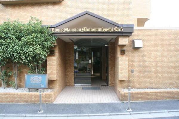 川崎市中原区井田三舞町のマンション