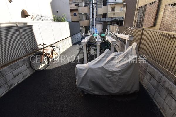 Ｆｉｅｌｄ　Ｌａｇｏｏｎ下小田中