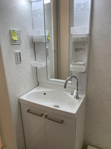 Ｆｉｅｌｄ　Ｌａｇｏｏｎ下小田中