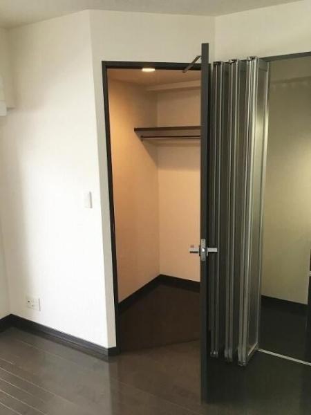 横浜市港北区新横浜３丁目のマンション