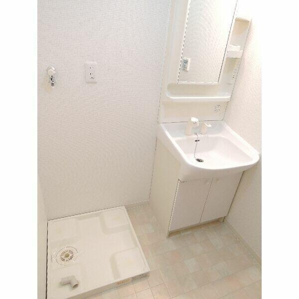 川崎市中原区下小田中６丁目のマンション