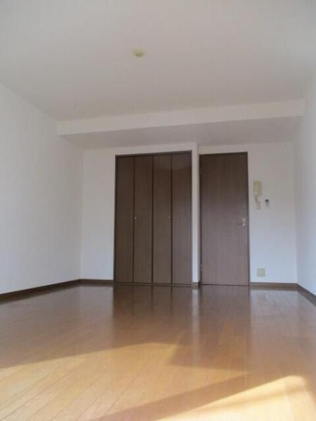 川崎市中原区下小田中３丁目のマンション