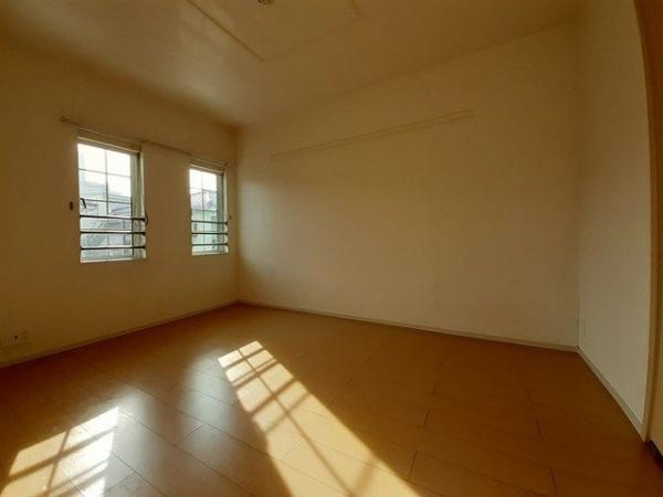 川崎市高津区下野毛２丁目のアパート