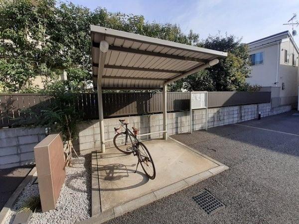 川崎市高津区下野毛２丁目のアパート