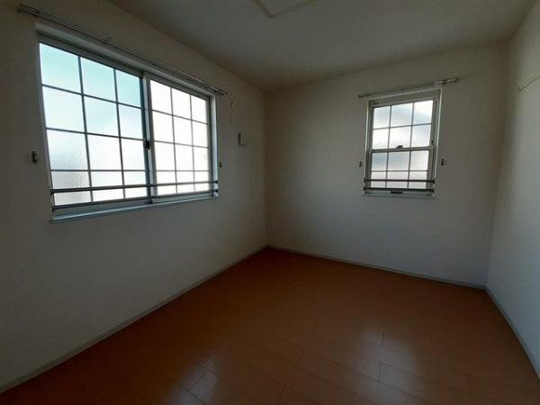 川崎市高津区下野毛２丁目のアパート