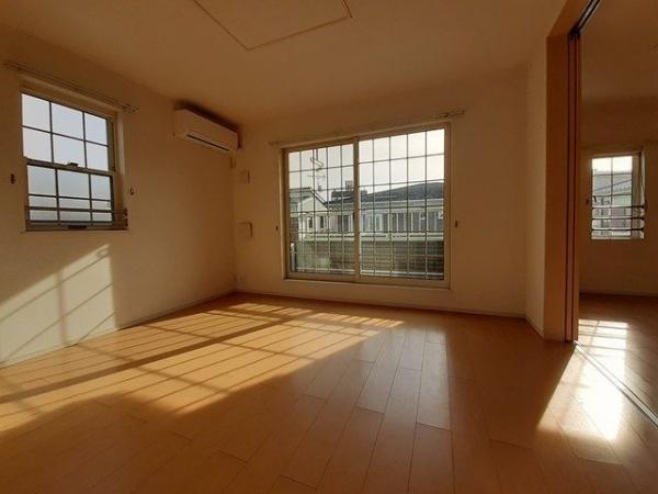 川崎市高津区下野毛２丁目のアパート