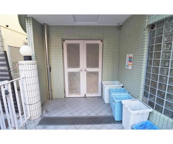 川崎市中原区上新城２丁目のマンション