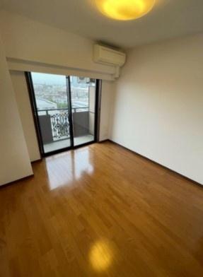 川崎市中原区上新城２丁目のマンション