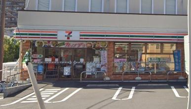 川崎市高津区下作延４丁目のマンション(セブンイレブン川崎下作延店)