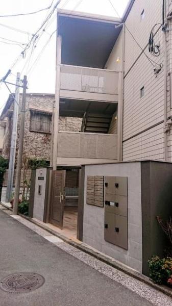 横浜市鶴見区平安町１丁目のアパート