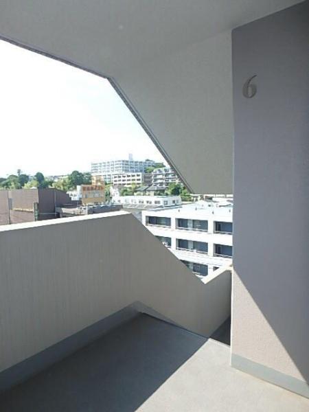 川崎市宮前区土橋２丁目のマンション