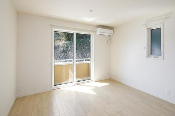 クリムソン・グローリー