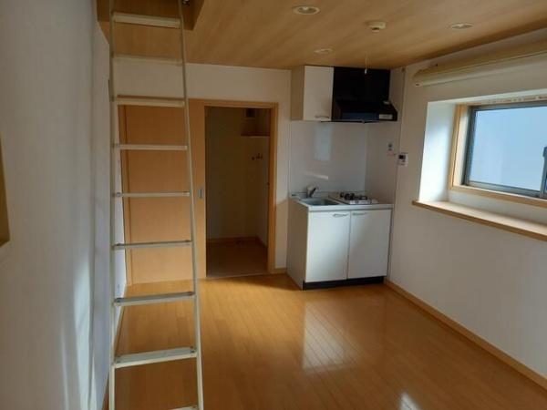 横浜市神奈川区西神奈川２丁目のアパート