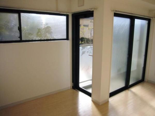 横浜市鶴見区鶴見中央３丁目のマンション